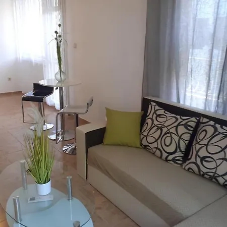 Location -sea Port Apartment